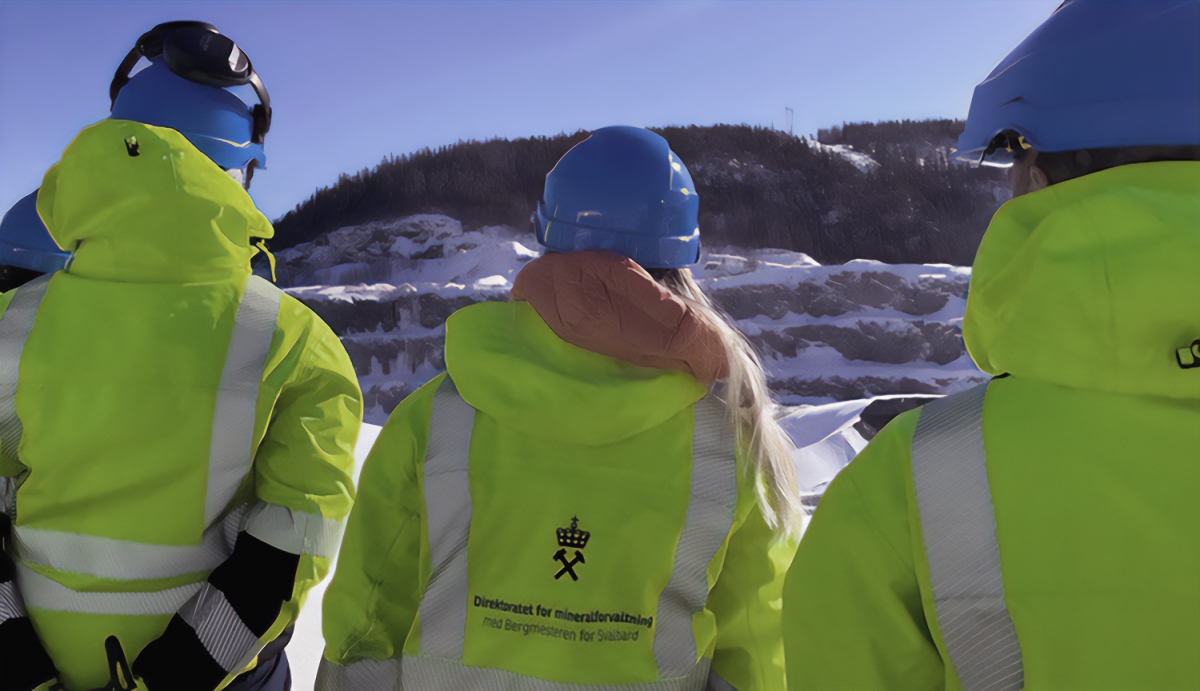 DMF-ansatte på befaring